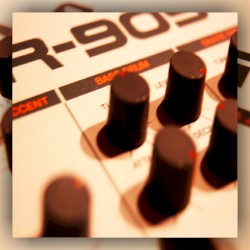 TR909
