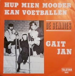 Hup mien mooder kan voetballen