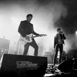 Capsize (live at Festival du Bout du Monde)