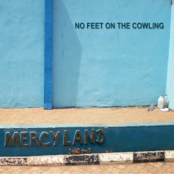 No Feet on the Cowling