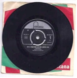 Het is geen man die niet zoenen kan / Lekker troeleke