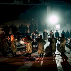 Kai tu žengi gūžiasi Vilnius (live)