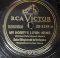 My Honey's Lovin' Arms / Suddenly It Jumped